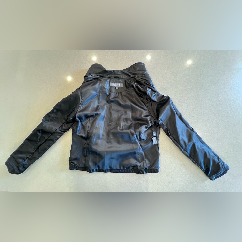 Kenneth Cole Reaction Black Leather Women’s Jacket Sz XL Back Buckle Detail - Picture 14 of 16